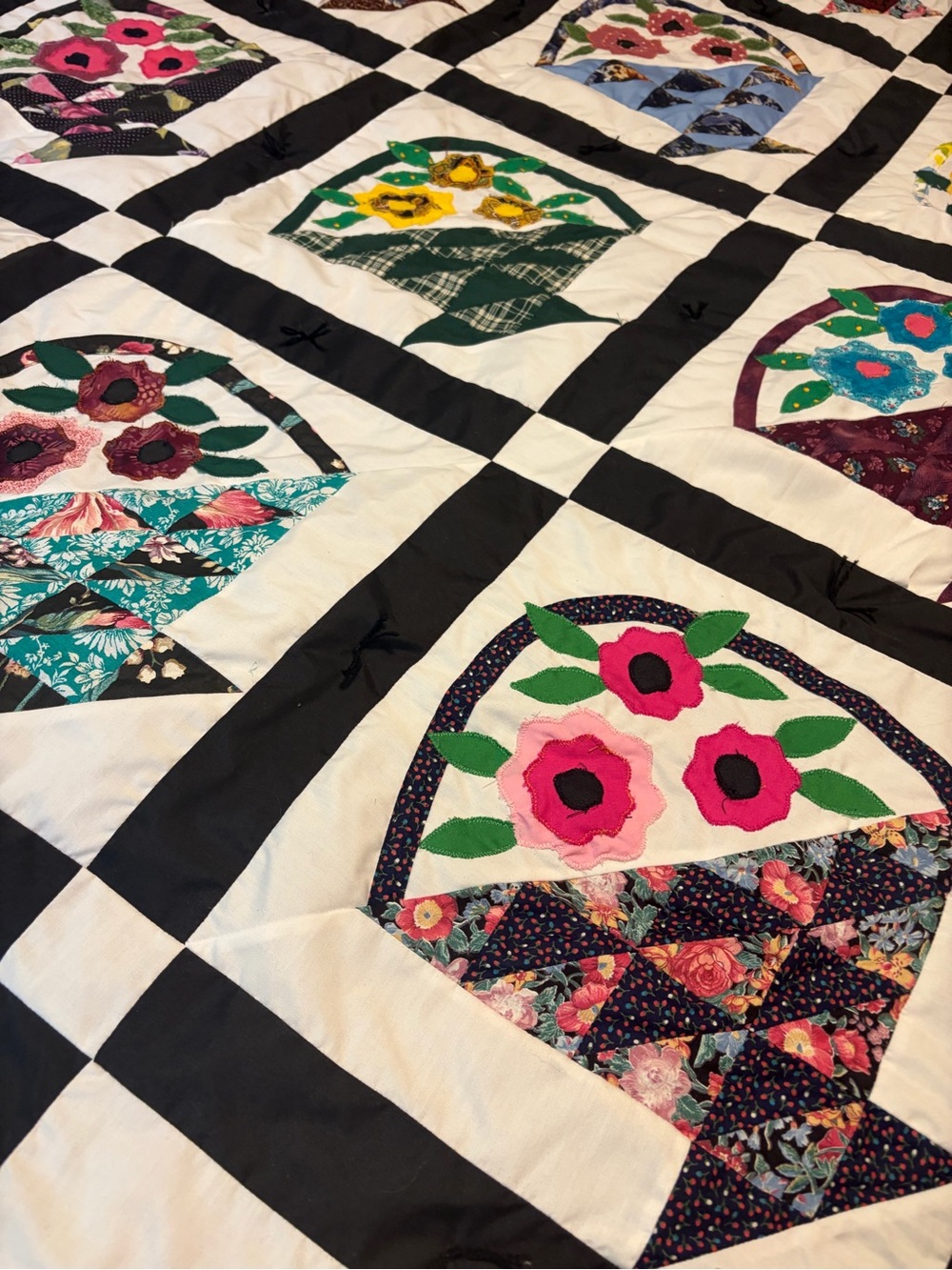 Month by month basket quilt. - Picture 2 of 5